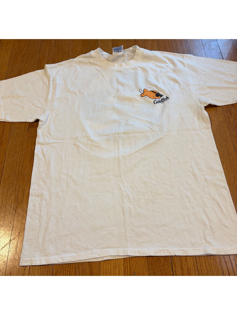 Vintage Y2K 1997 Team Goldfish Graphic Tee